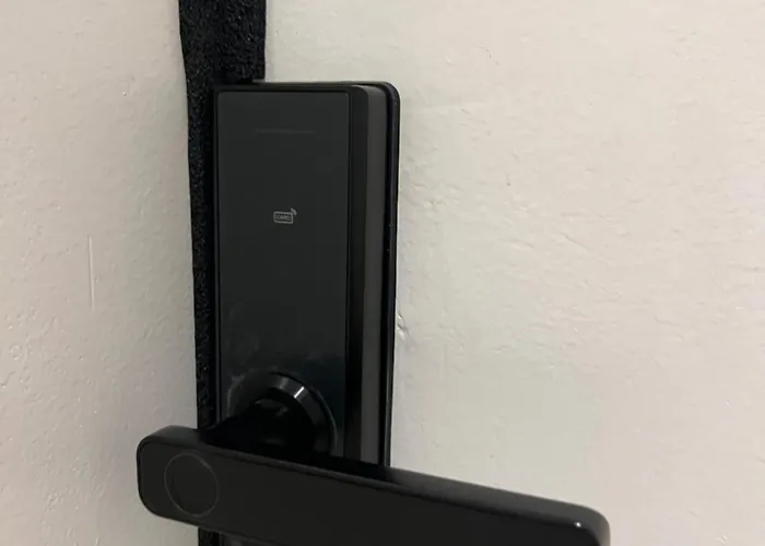 M18 Self Entry Cozy Studio In Alaqeeq 5 Minutes To Boulevard استديو فاخر سرير ماستر دخول ذاتي في حي العقيق 5 دقايق من البوليفارد